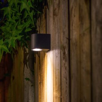 https://line-wood.fr/11447-medium/gilvus-noir-applique-exterieure-murale.jpg