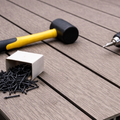 montage d'une terrasse en lame composite